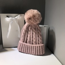 Женская теплая вязанная шапка с помпоном - PINK chrm-M-7752 Розовая