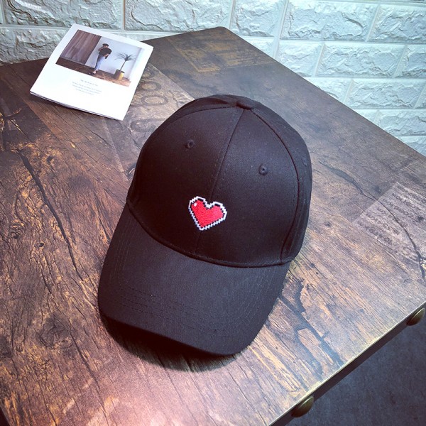 Женская кепка - бейсболка - PIXEL HEART- сердечко + бант Цвет:Black